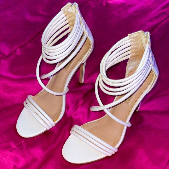 Steve Madden Shoes - Steve Madden Fayja Heels 🤍✨